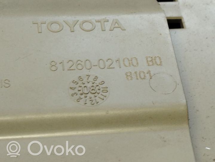 Toyota Auris 150 Etuistuimen valo 8126002100BQ