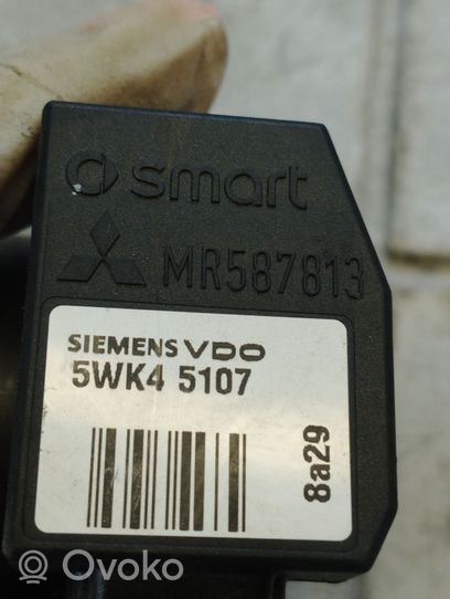 Mitsubishi Colt Immobiliser reader (aerial) MR587813