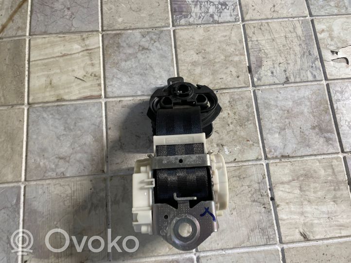 Volkswagen Touran I Third row seat belt 33048192