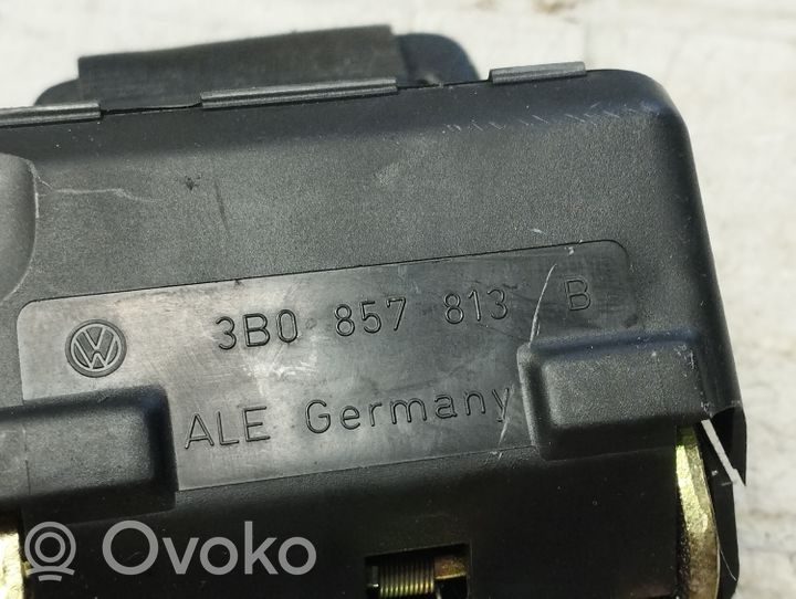 Volkswagen PASSAT B5 Pas bezpieczeństwa fotela tylnego środkowego 3B0857813B