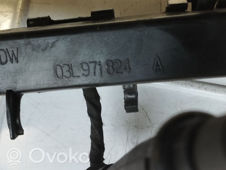 Volkswagen Tiguan Faisceau de fils d'injecteur de carburant 03L971824