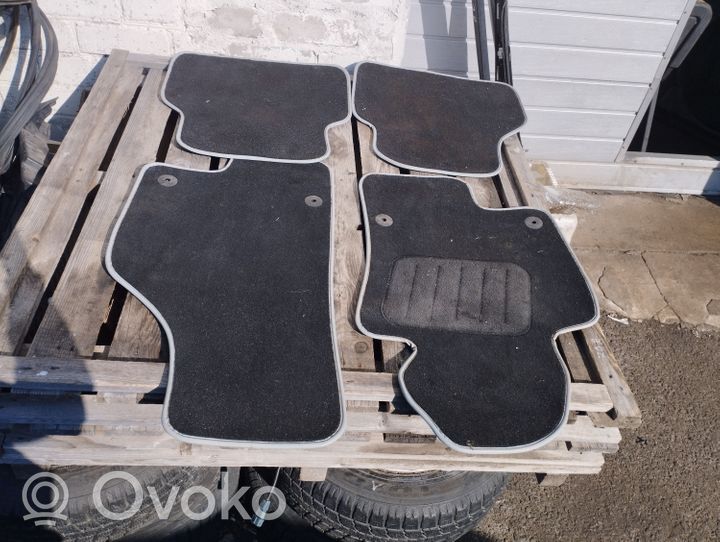 Volkswagen Tiguan Kit tapis de sol auto 