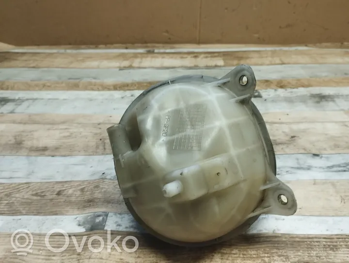 Toyota Corolla Verso AR10 Vase d'expansion / réservoir de liquide de refroidissement 51994A0F
