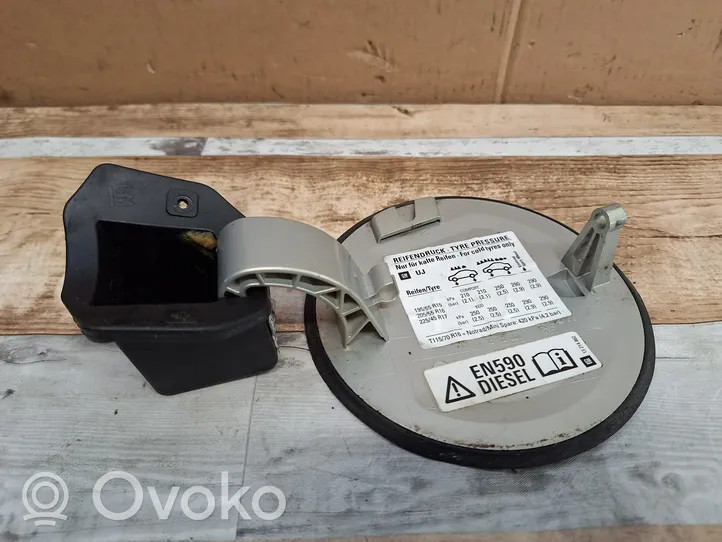 Opel Astra H Bouchon, volet de trappe de réservoir à carburant 13112001