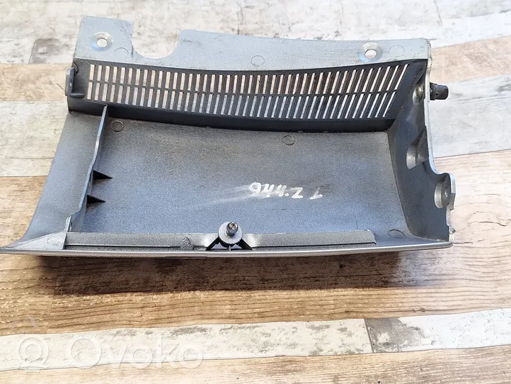 Opel Meriva A Listwa pod lampę tylną 467597050