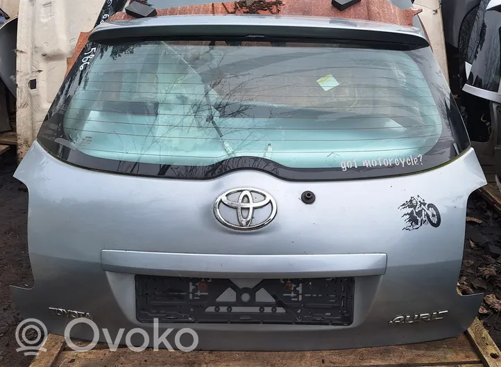 Toyota Auris 150 Takaluukun/tavaratilan kansi 