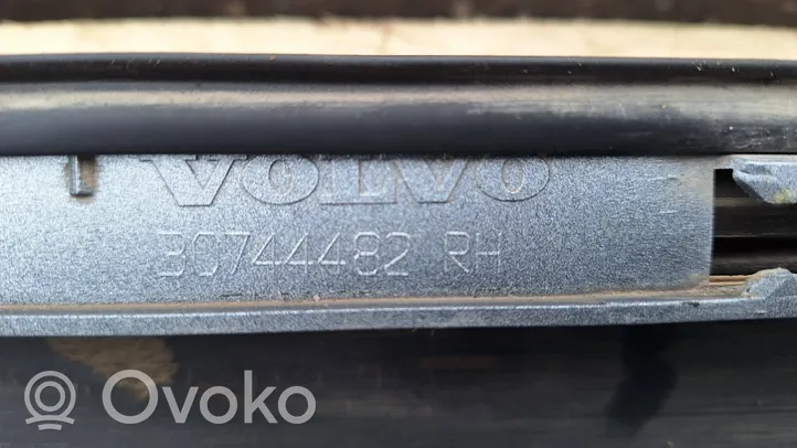 Volvo V50 Próg 30744482