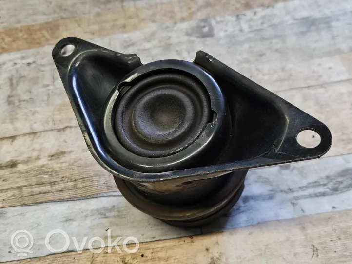 Honda Civic Engine mount bracket 