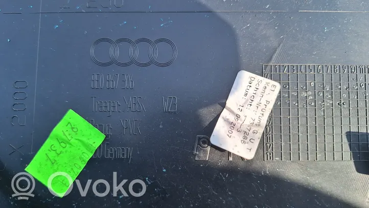 Audi A4 S4 B7 8E 8H Salono komplektas 8E1867105B