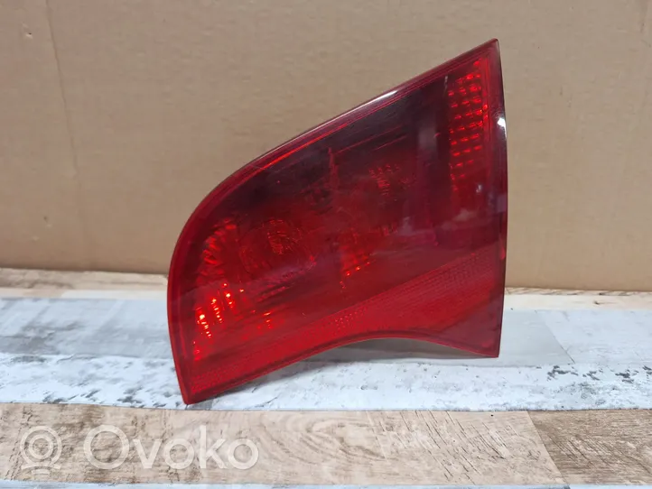 Audi A4 S4 B7 8E 8H Tailgate rear/tail lights 8E9945094