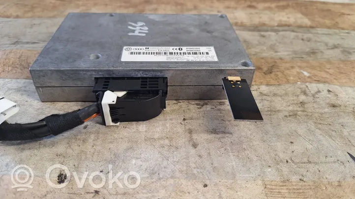 Audi A4 S4 B7 8E 8H Bluetooth control unit module 8P0862335Q