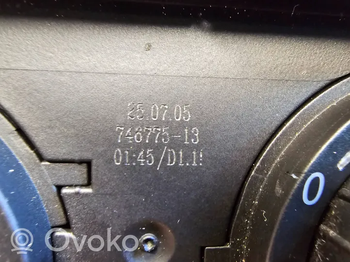 Volkswagen Golf V Ilmastoinnin ohjainlaite 74677513
