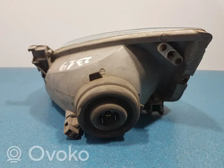 Toyota Starlet (P90) V Headlight/headlamp 