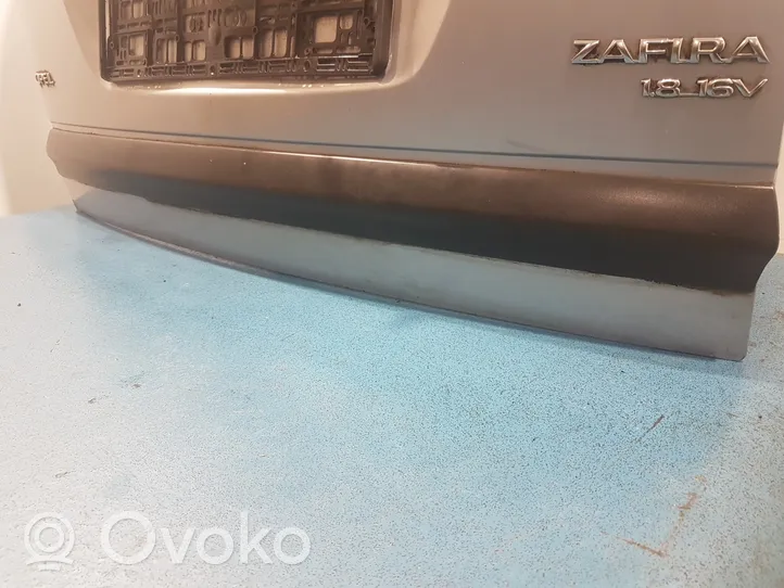 Opel Zafira A Takaluukun/tavaratilan kansi 