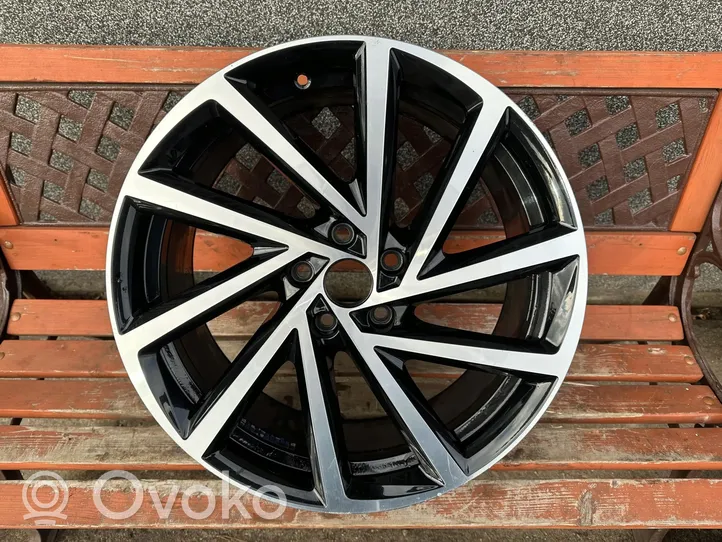 Volkswagen Golf VII Felgi aluminiowe R19 