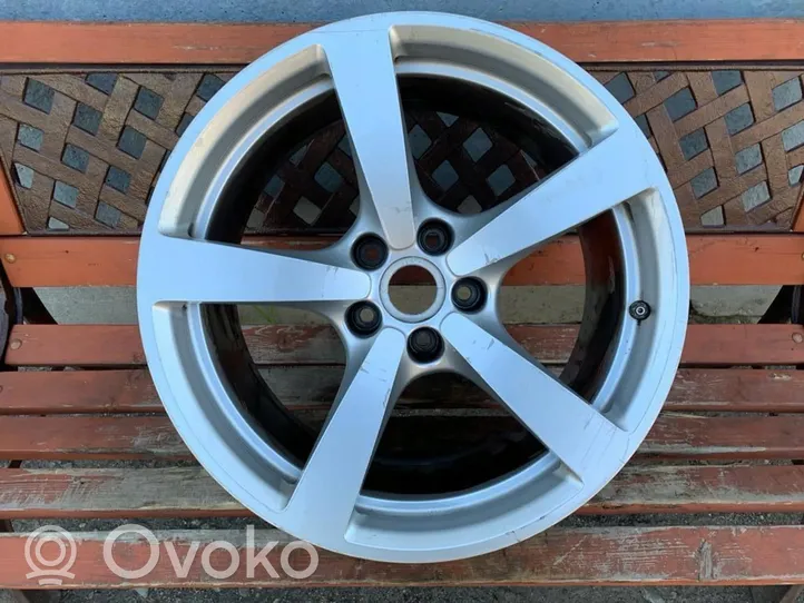 Porsche Macan R18 alloy rim 