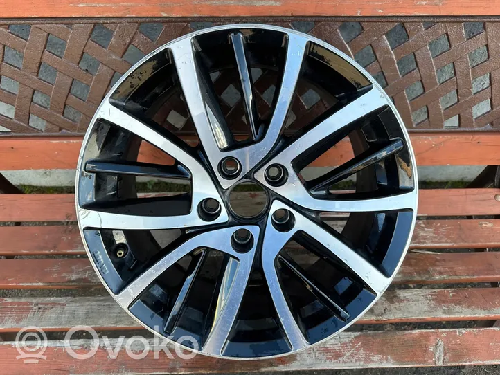 Volkswagen Golf VII Felgi aluminiowe R17 