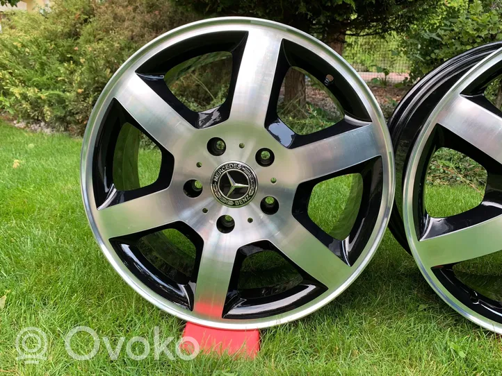 Mercedes-Benz G W463 R18 alloy rim 