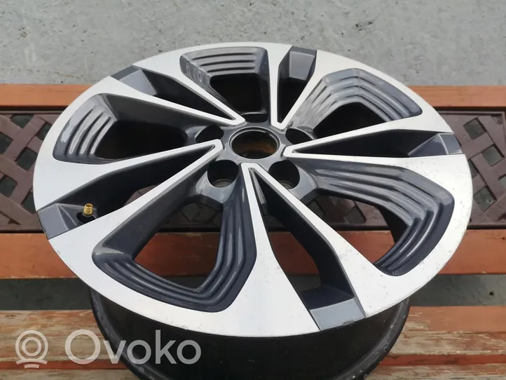 Renault Megane IV R17 alloy rim 