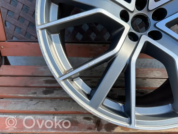 Audi Q7 4M R22 alloy rim 