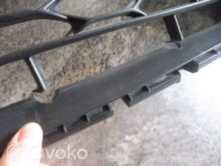 KIA Ceed Grille inférieure de pare-chocs avant 86560J7000