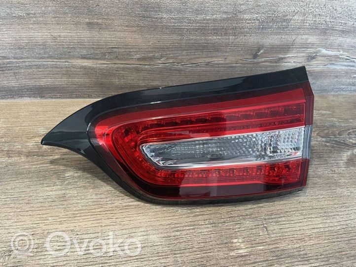 Jeep Cherokee Lampy tylnej klapy bagażnika 68102920AC