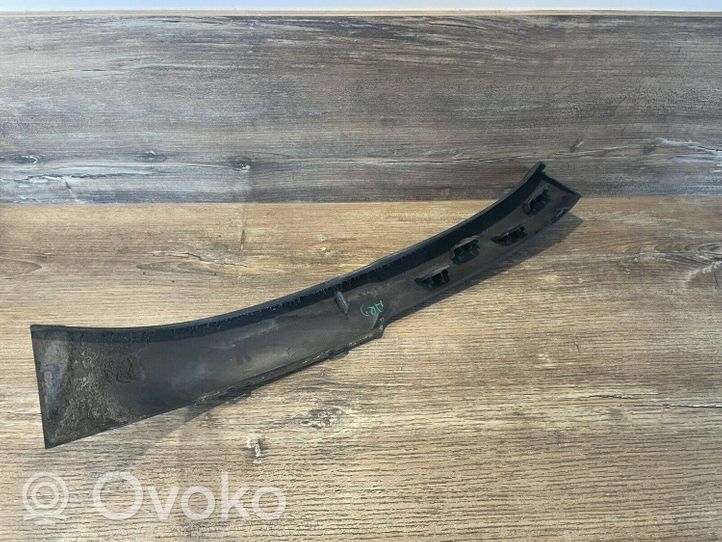 Jeep Cherokee Rivestimento del pannello parte angolare del paraurti posteriore 68210312A