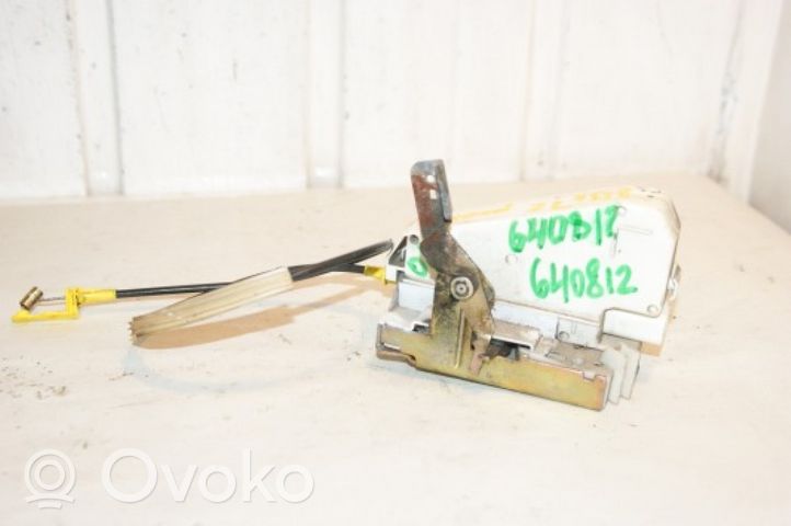 Ford Escort Rear door lock 95AGA264A27DC