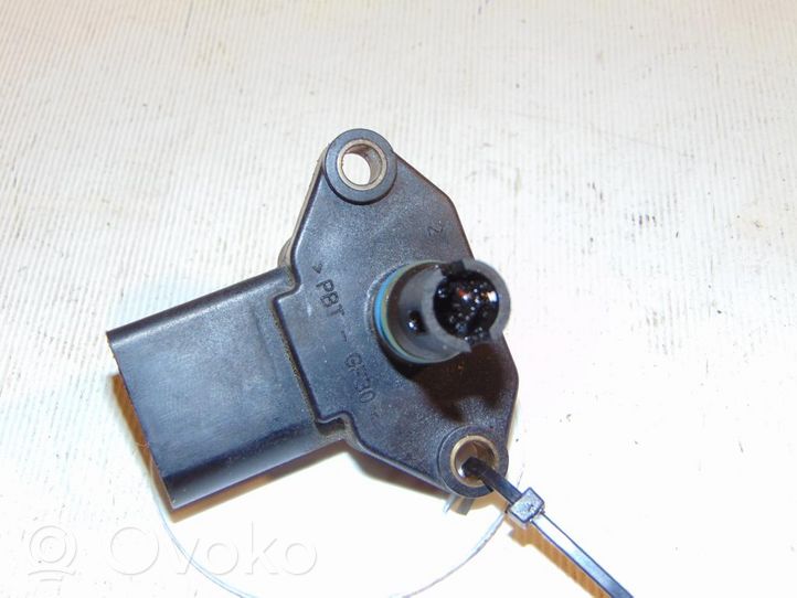 Volkswagen PASSAT B5 Air pressure sensor 036906051C