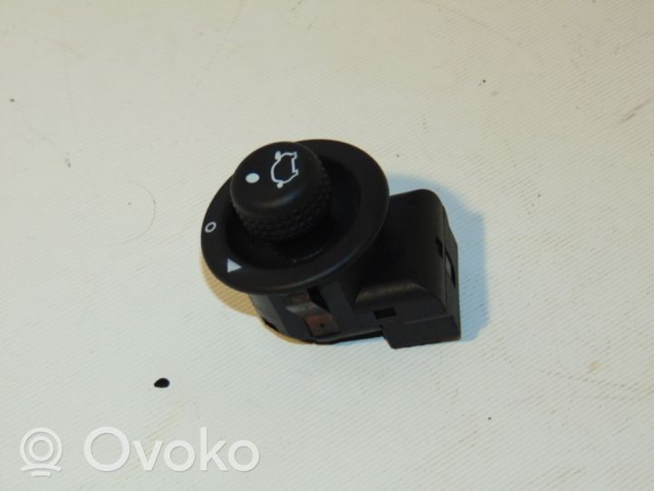 Ford Mondeo Mk III Wing mirror switch 93BG17B676BA