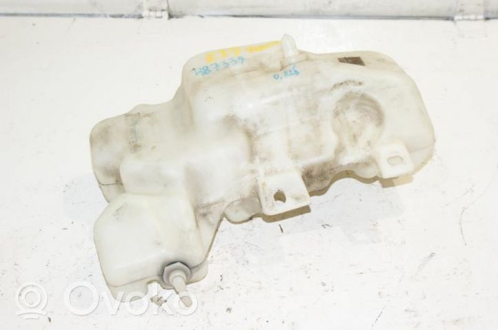 BMW 5 E39 Réservoir de liquide lave-glace 61678364941