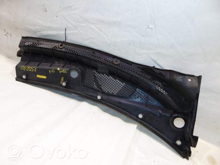 Nissan Primera Garniture d'essuie-glace 66863AU315