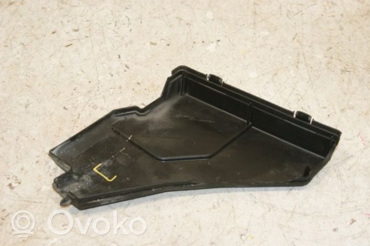 Renault Laguna I Dangtelis saugiklių dėžės 7700829458