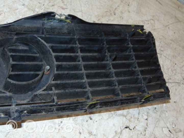 Audi 80 90 B3 Grille de calandre avant 893853655