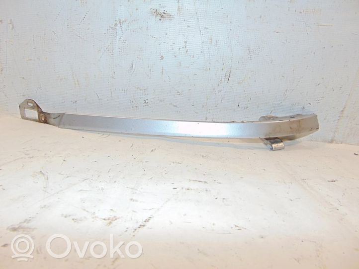 Toyota Avensis T220 Listwa pod lampę przednią 5390420020