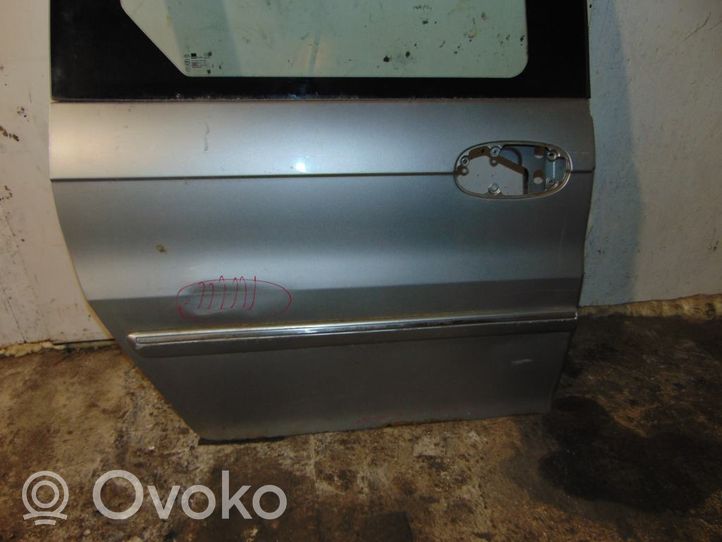 KIA Carnival Sivuliukuovi 0K54A72020D