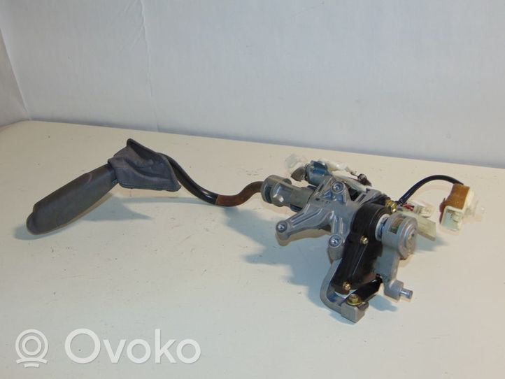 Toyota Prius (XW10) Selettore di marcia/cambio (interno) 3352047031B0