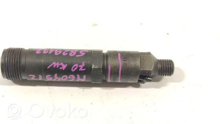 Mercedes-Benz E W210 Injecteur de carburant A0000101051