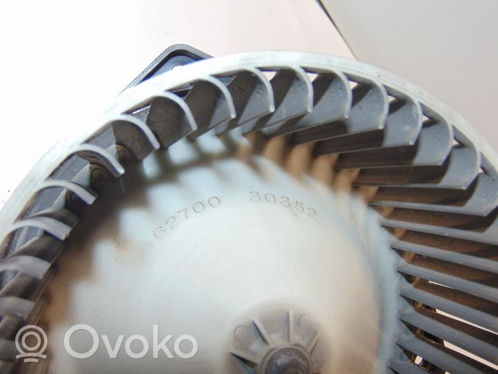 Infiniti QX4 Heater fan/blower 2722040U02