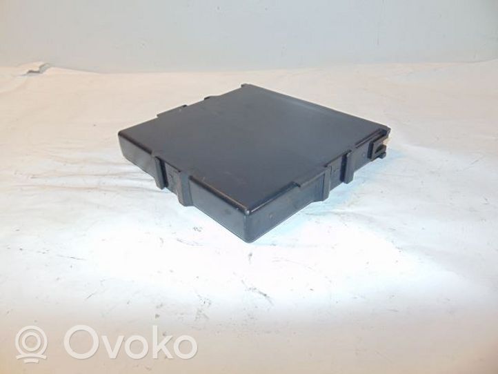 Toyota Avensis T270 Module de commande marche/arrêt 8926005010