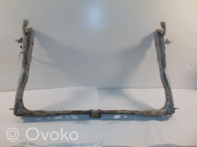 Toyota Avensis T270 Traverse inférieur support de radiateur 5321802010