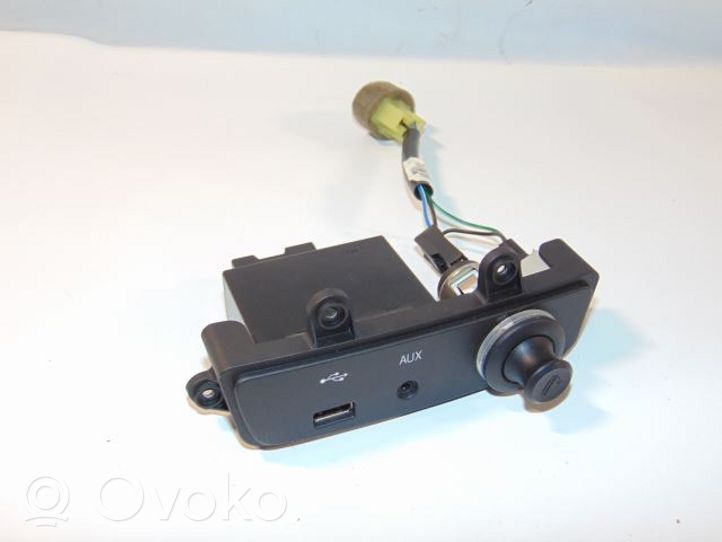 SsangYong Korando Connettore plug in USB 8971034010HDX
