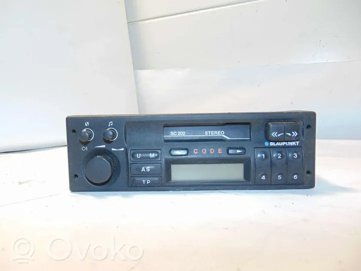 Opel Corsa B Panel / Radioodtwarzacz CD/DVD/GPS 90355875