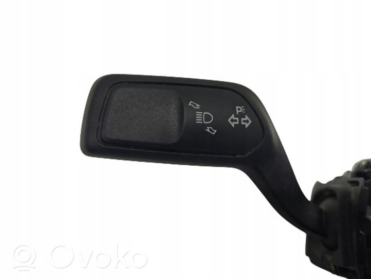 Ford Ecosport Commodo de clignotant GN153F944BH