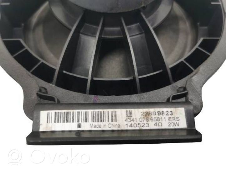 Opel Mokka Takaoven kaiutin 22889823