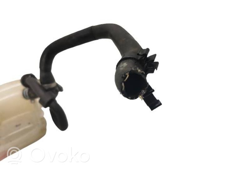 Ford Focus Vase d'expansion / réservoir de liquide de refroidissement 8V61-8K218AE