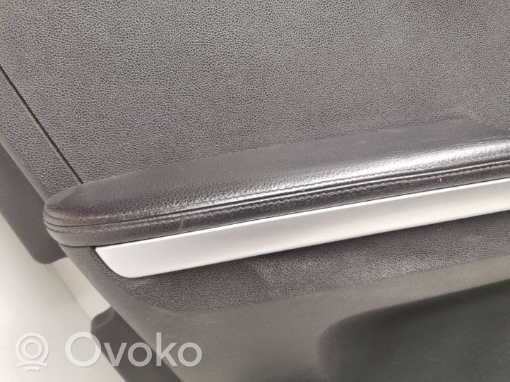 Mercedes-Benz ML W164 Apmušimas slankiojančių durų (obšifke) 