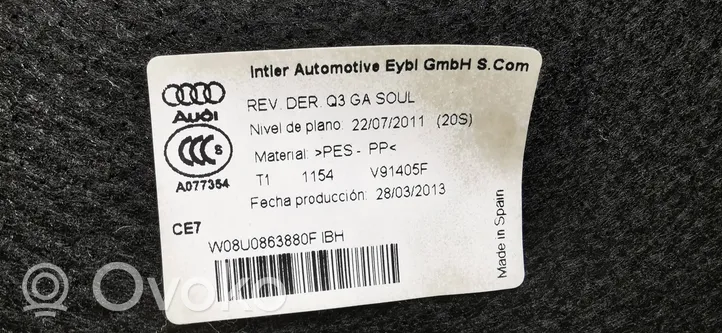 Audi Q3 8U Tavaratilan sivuverhoilu 8U0863880F