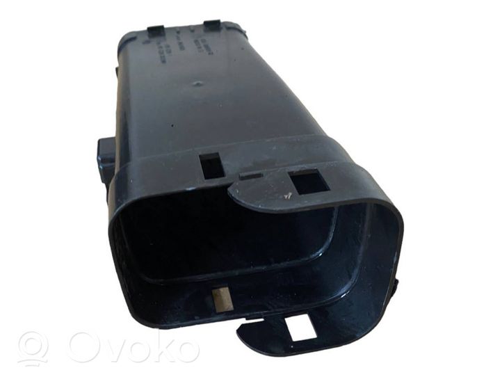 BMW 3 F30 F35 F31 Parte del condotto di aspirazione dell'aria 7602650