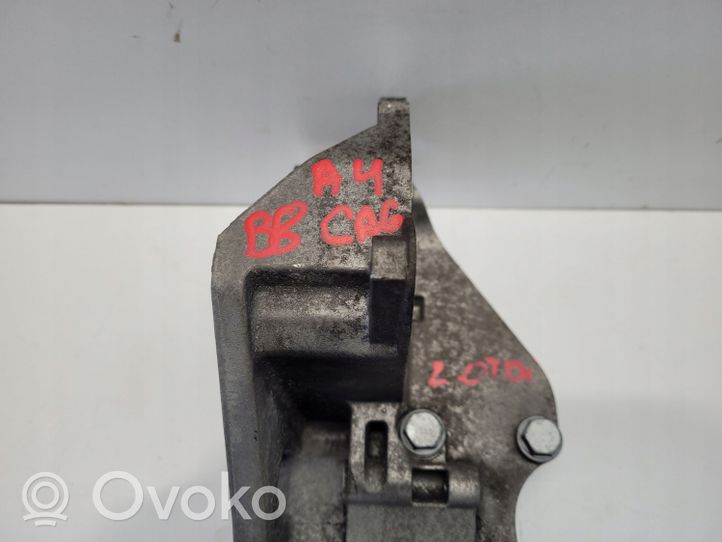 Audi A5 8T 8F Support de générateur / alternateur 03L903139H